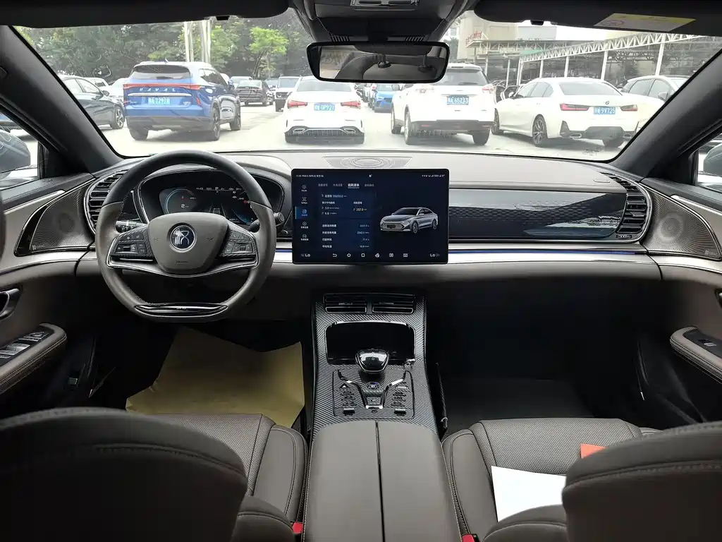 BYD Han — миниатюра 10