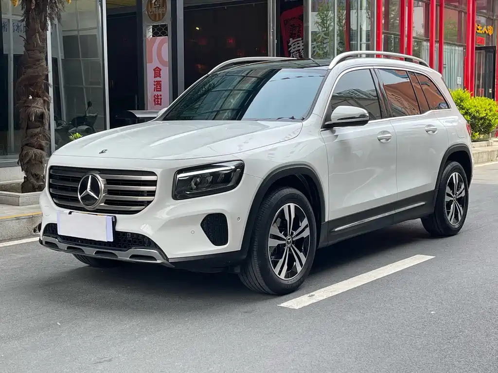 Mercedes-Benz GLB 2023