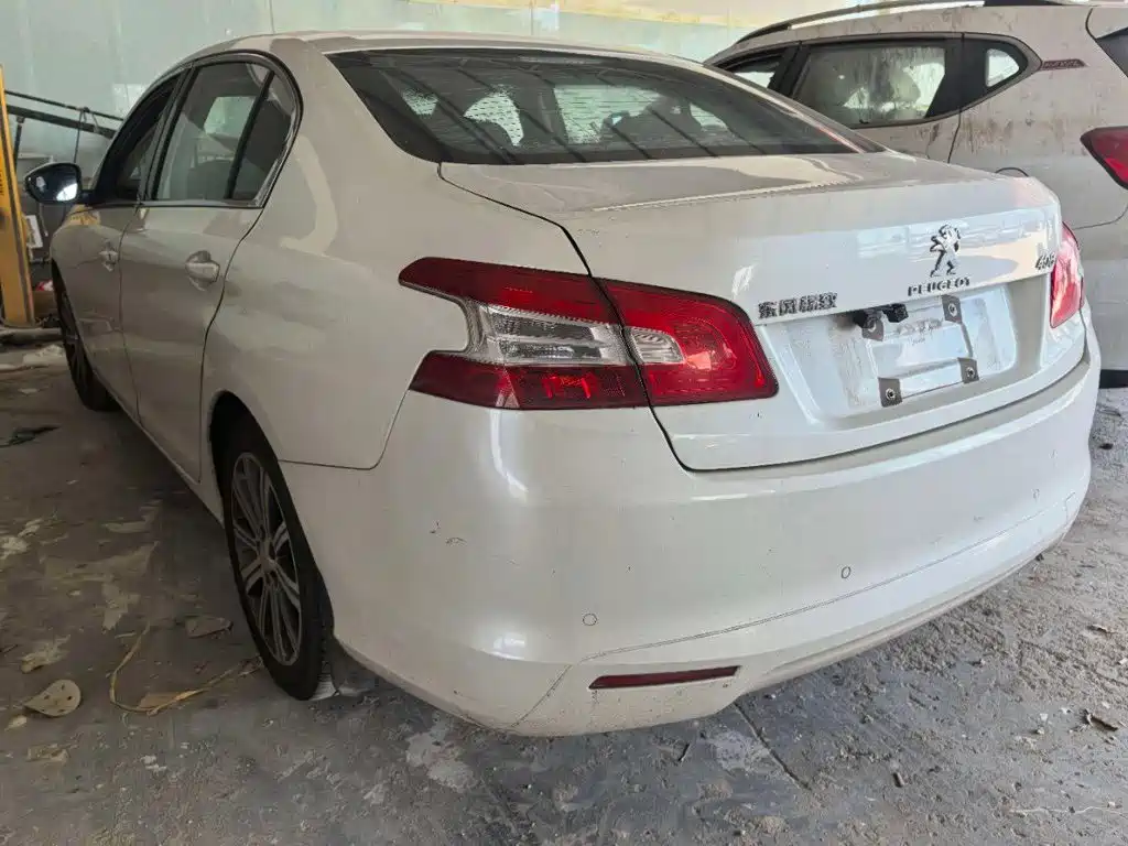 Peugeot 408 — миниатюра 4