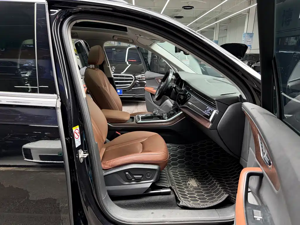Audi Q7 — миниатюра 15