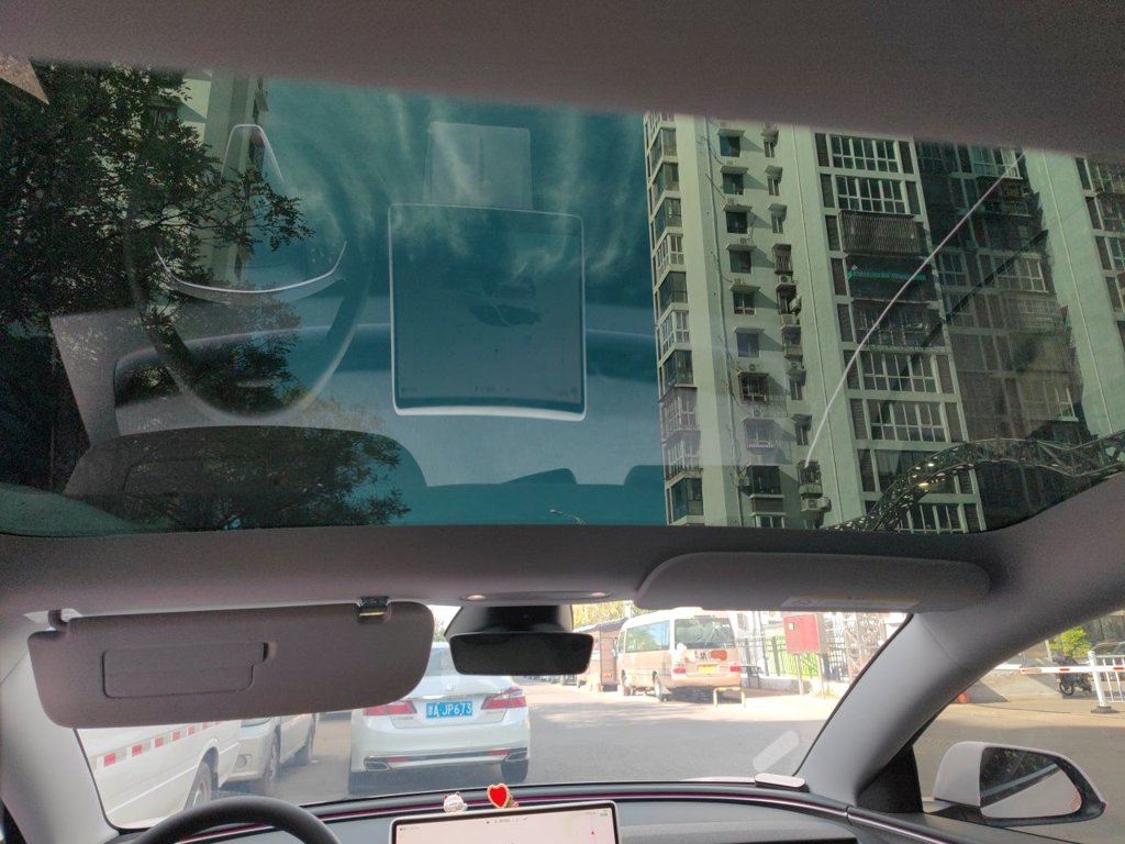 Tesla Model 3 — миниатюра 19
