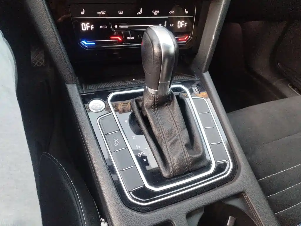Volkswagen Magotan — миниатюра 10