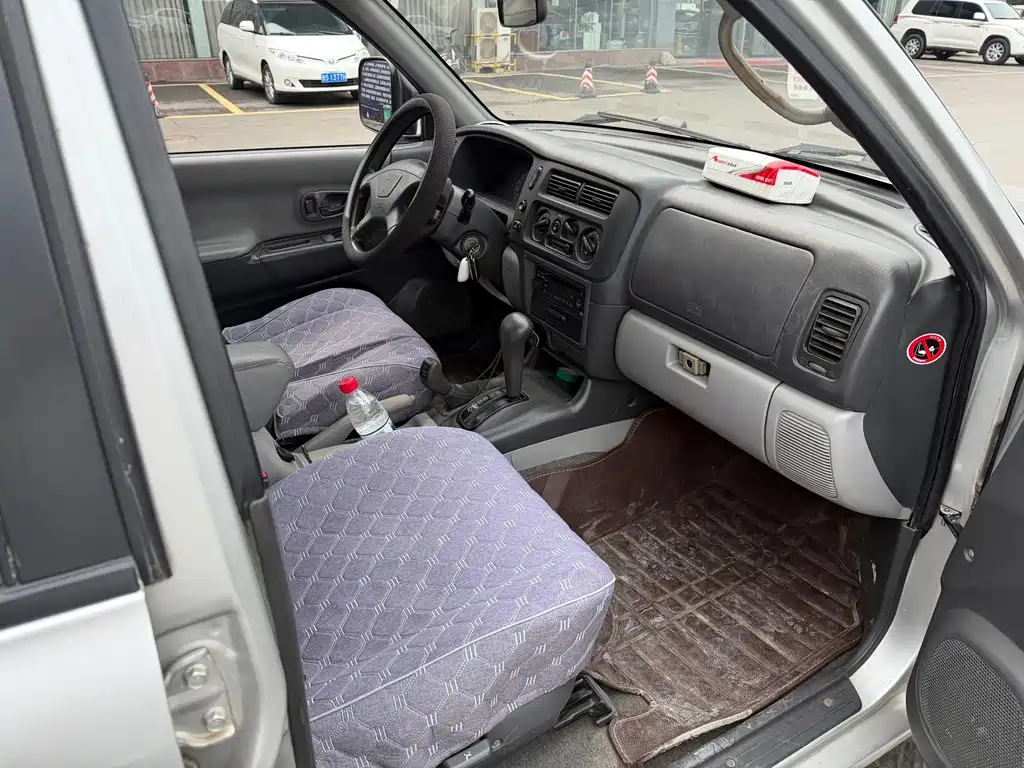 Mitsubishi Pajero Speed — миниатюра 7