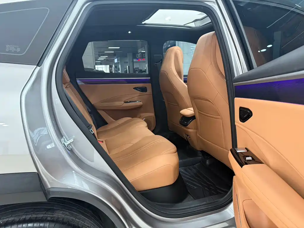 GEELY GALAXY GALAXY L7