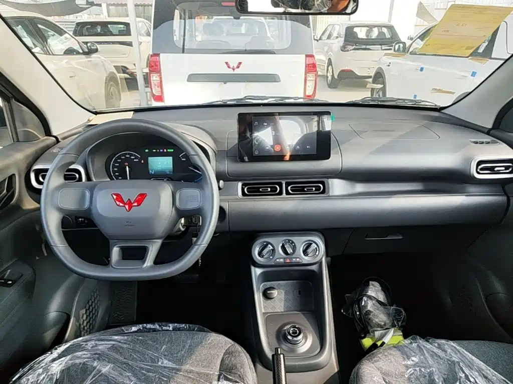 Wuling Hongguang EV — миниатюра 10