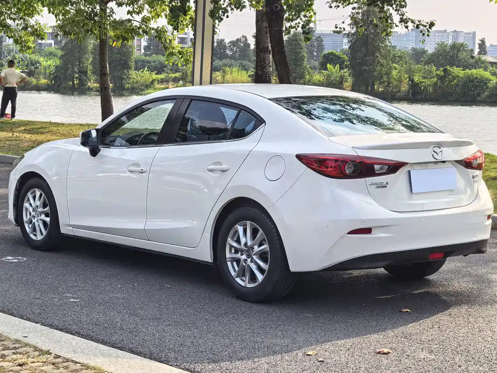 Mazda 3 Axela — миниатюра 7