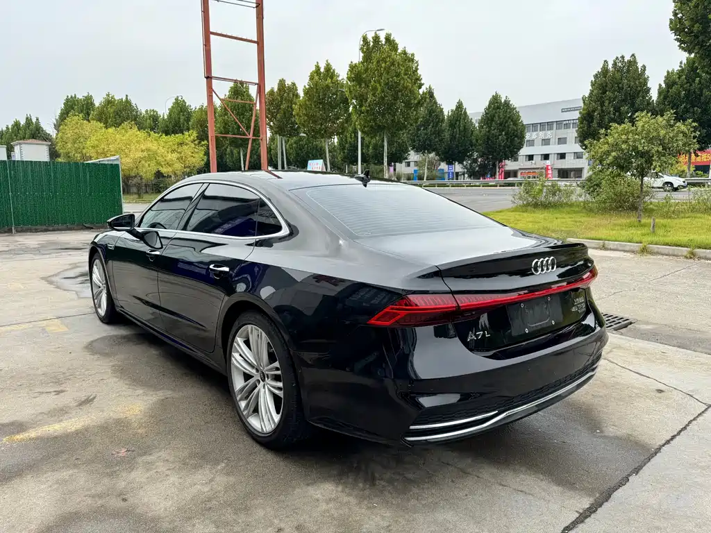 Audi A7L — миниатюра 8