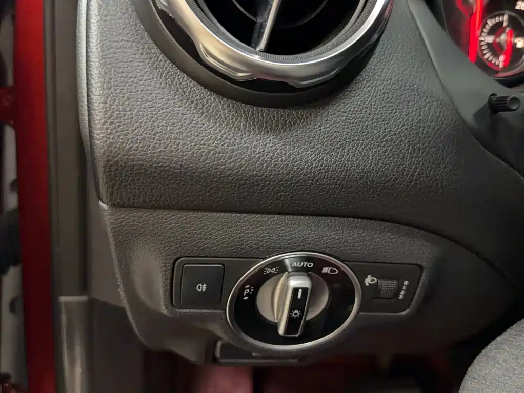 Mercedes-Benz GLA — миниатюра 4