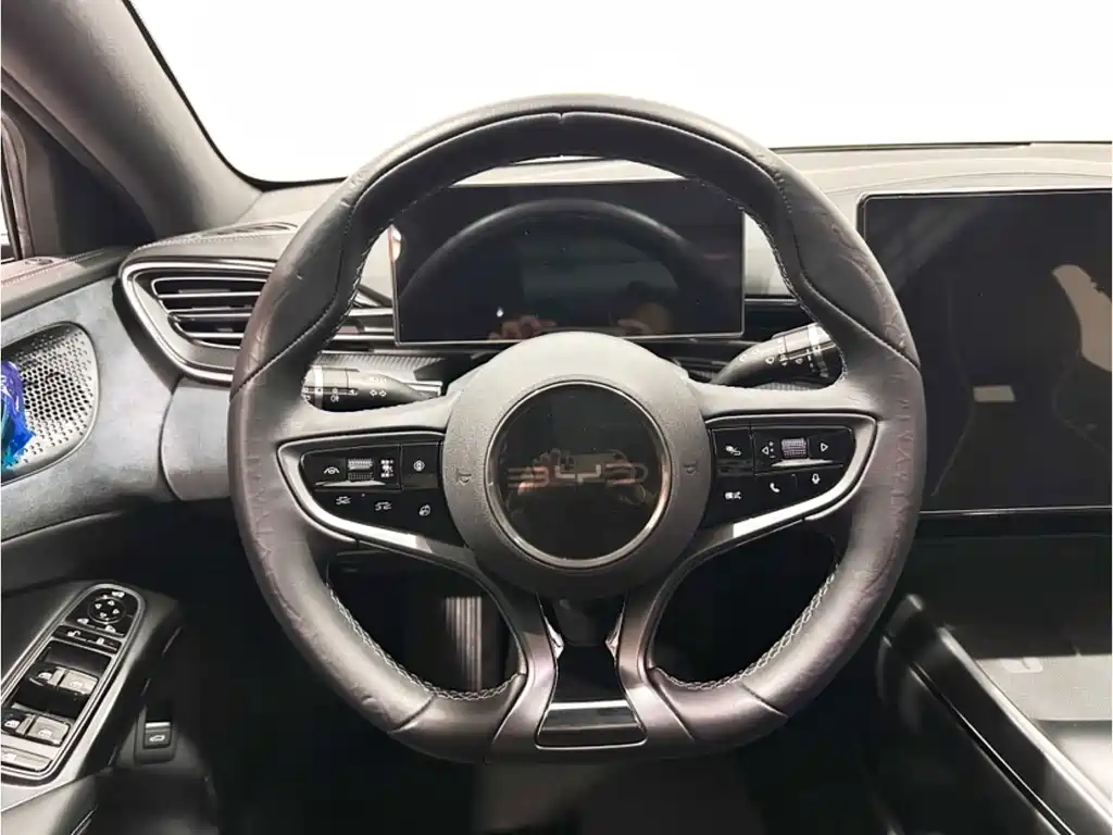BYD Seal — миниатюра 10