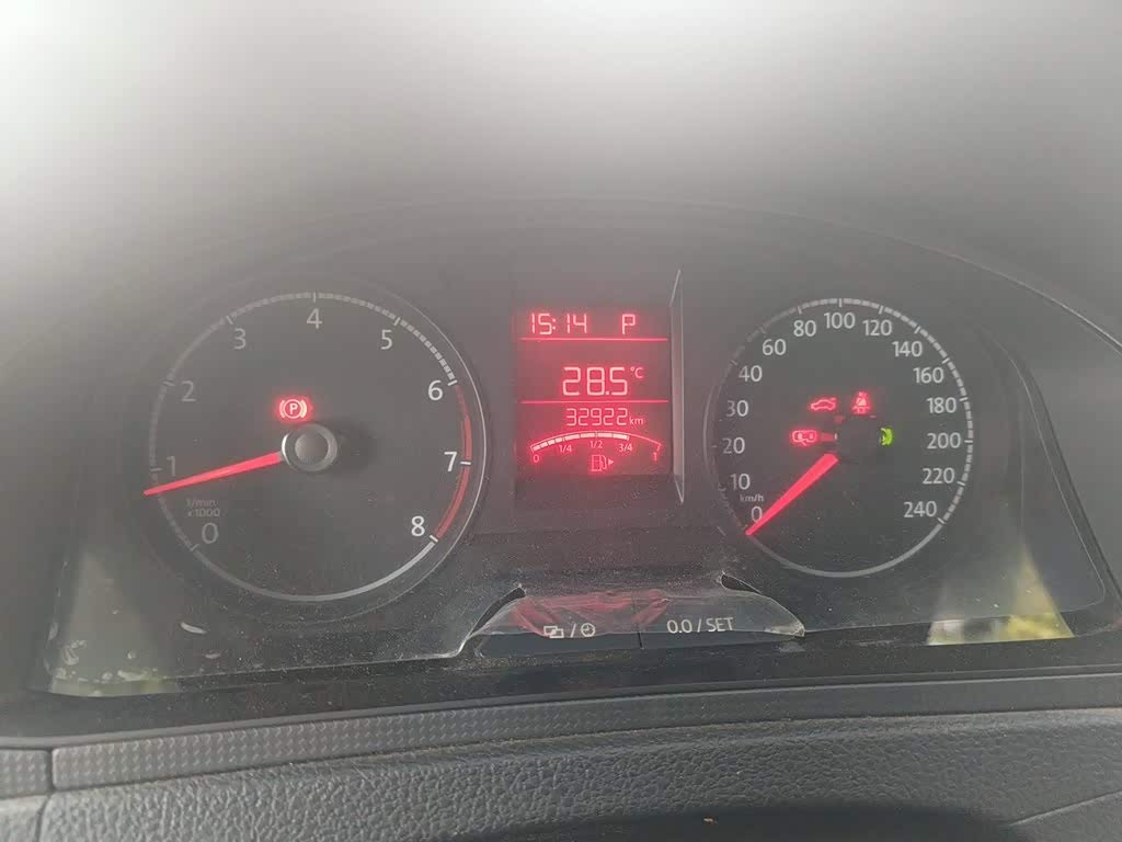 Volkswagen Santana 1.5 л 2022 г. Белый, пробег 32900 км