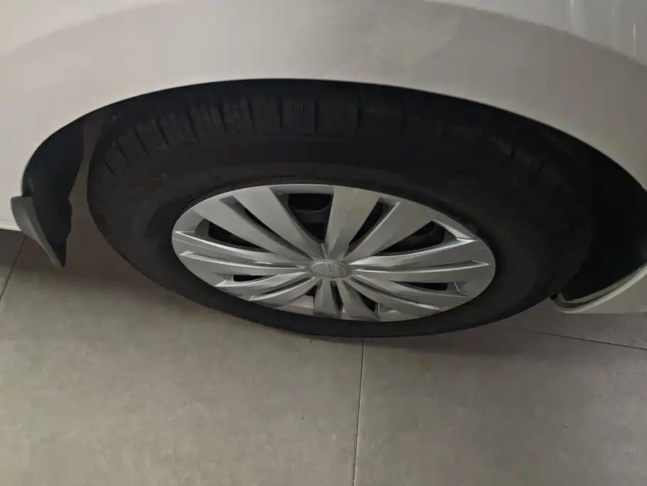 Volkswagen Santana — миниатюра 6