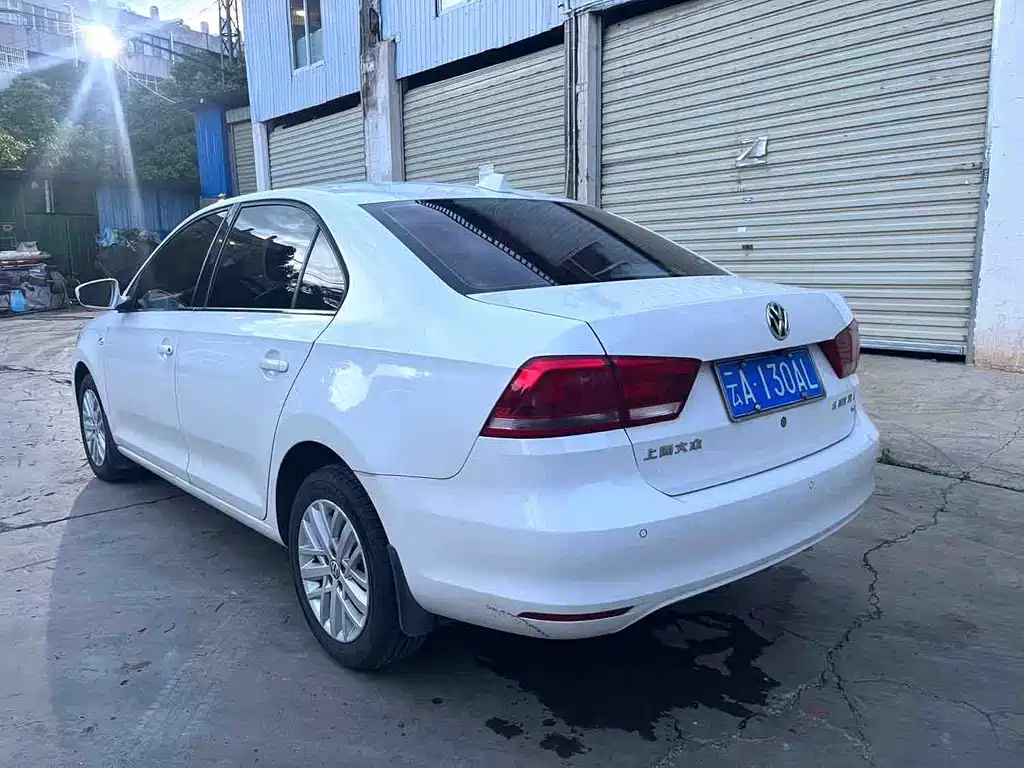 Volkswagen Santana — миниатюра 11