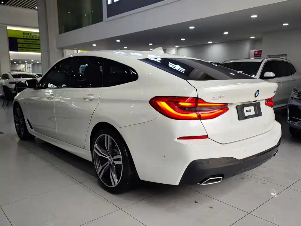 BMW 6 Series GT — миниатюра 8
