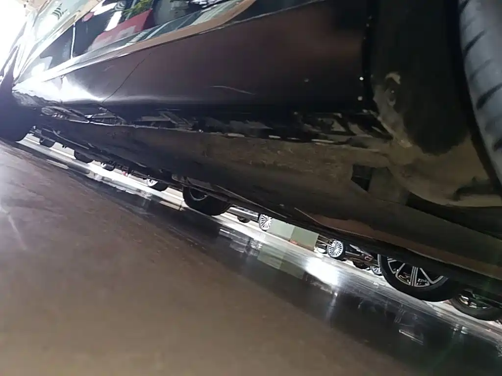 Hongqi Hongqi H5 — миниатюра 22