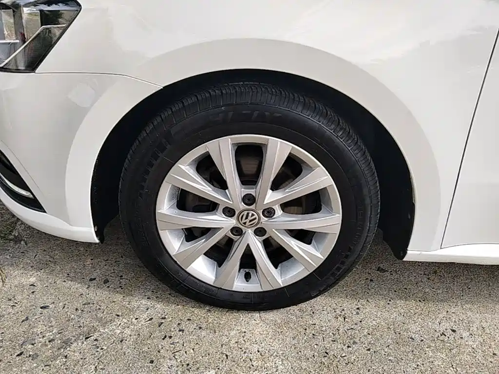 Volkswagen Lavida — миниатюра 23