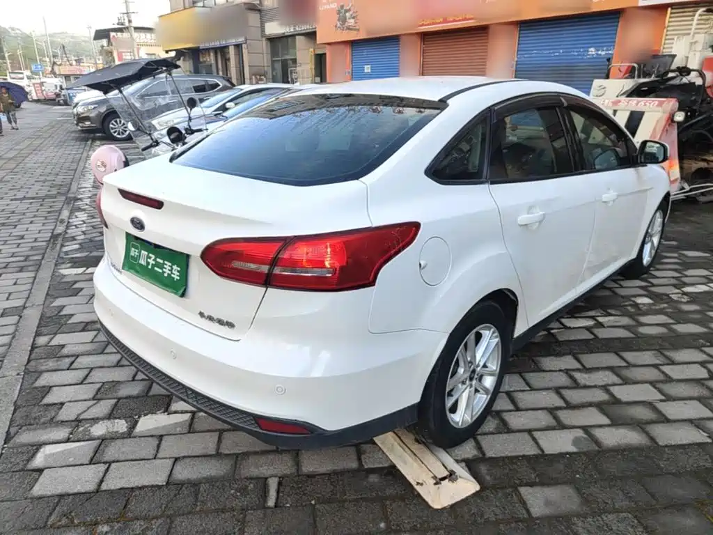 Ford Focus — миниатюра 7