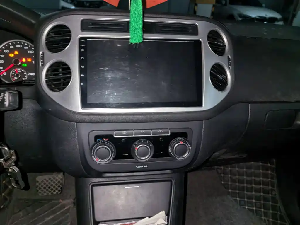 Volkswagen Tiguan — миниатюра 15