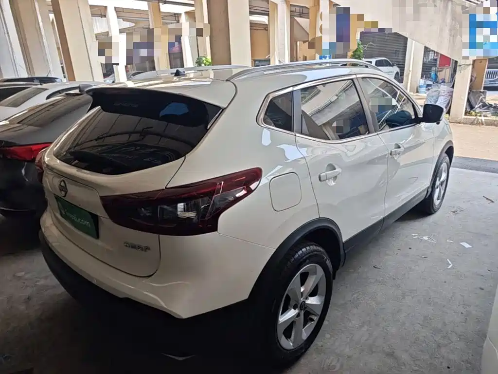 Nissan Qashqai — миниатюра 7