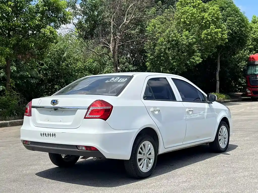 Geely King Kong — миниатюра 6