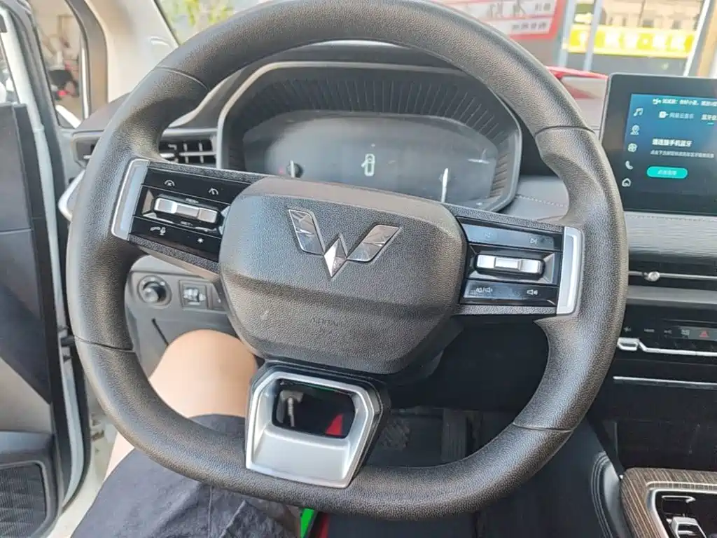 Wuling Jiachen — миниатюра 11
