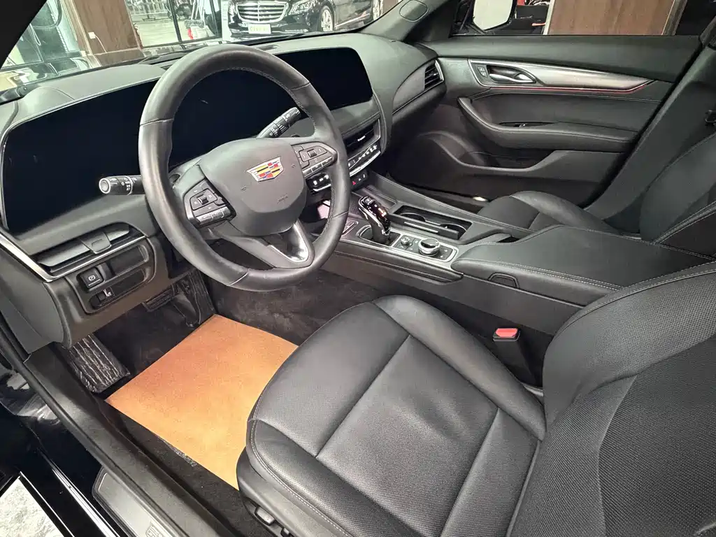 Cadillac CT5 — миниатюра 10