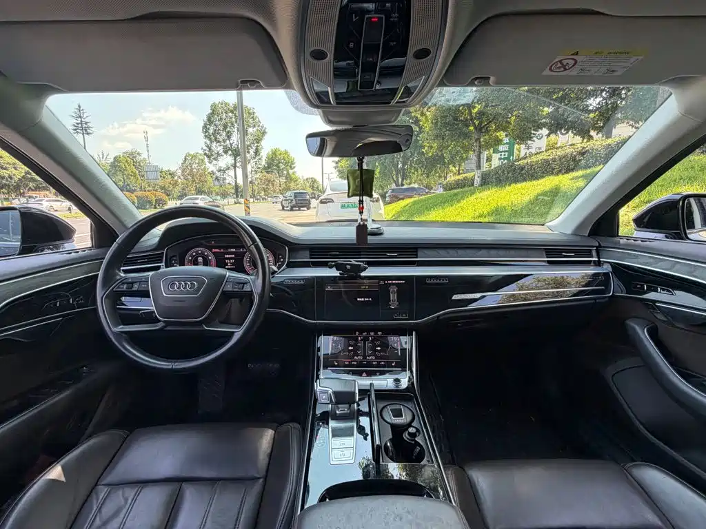 Audi A8 — миниатюра 13