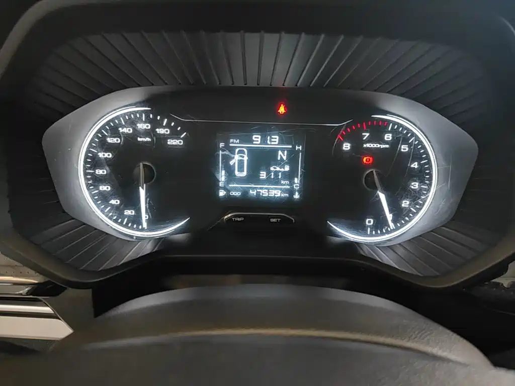 Wuling Jiachen — миниатюра 12
