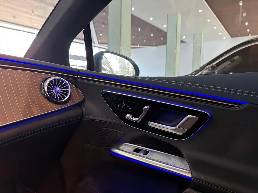 Mercedes-Benz EQE — миниатюра 14