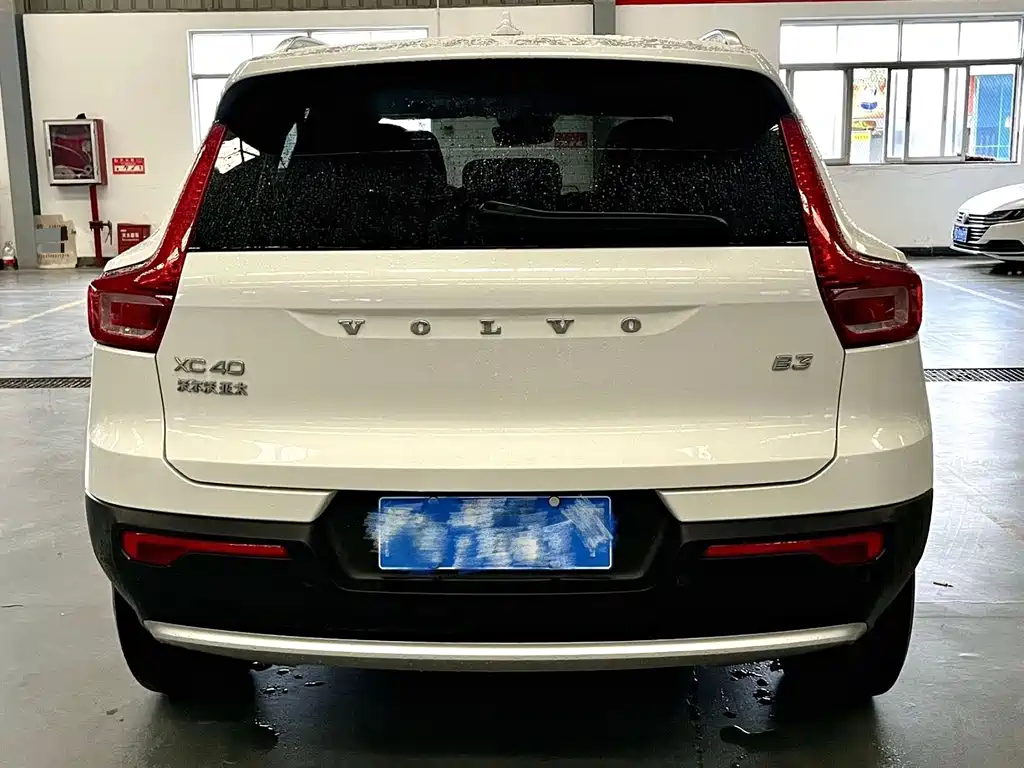 Volvo XC40 — миниатюра 6