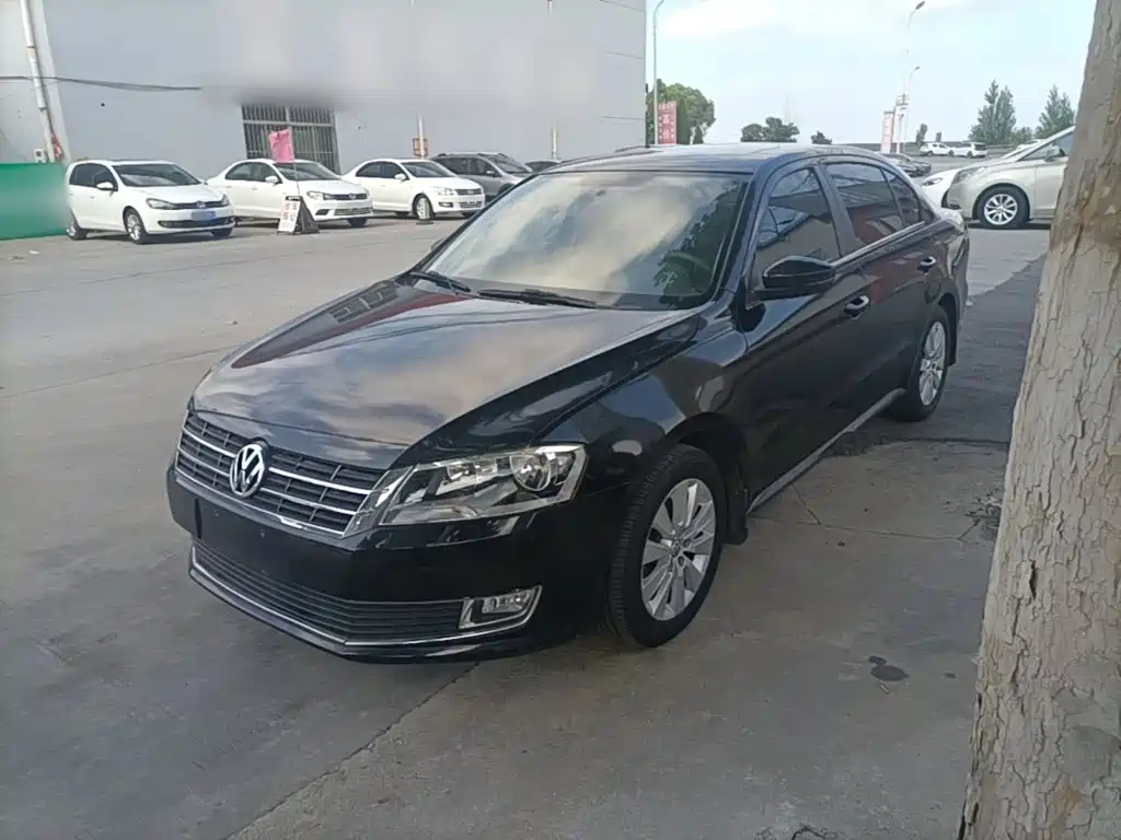Volkswagen Lavida 2013 1.6L MT Comfort