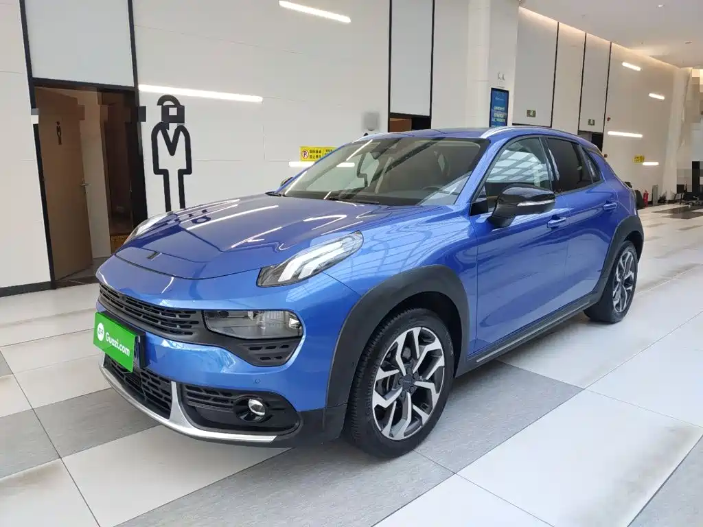 Lynk & Co 02