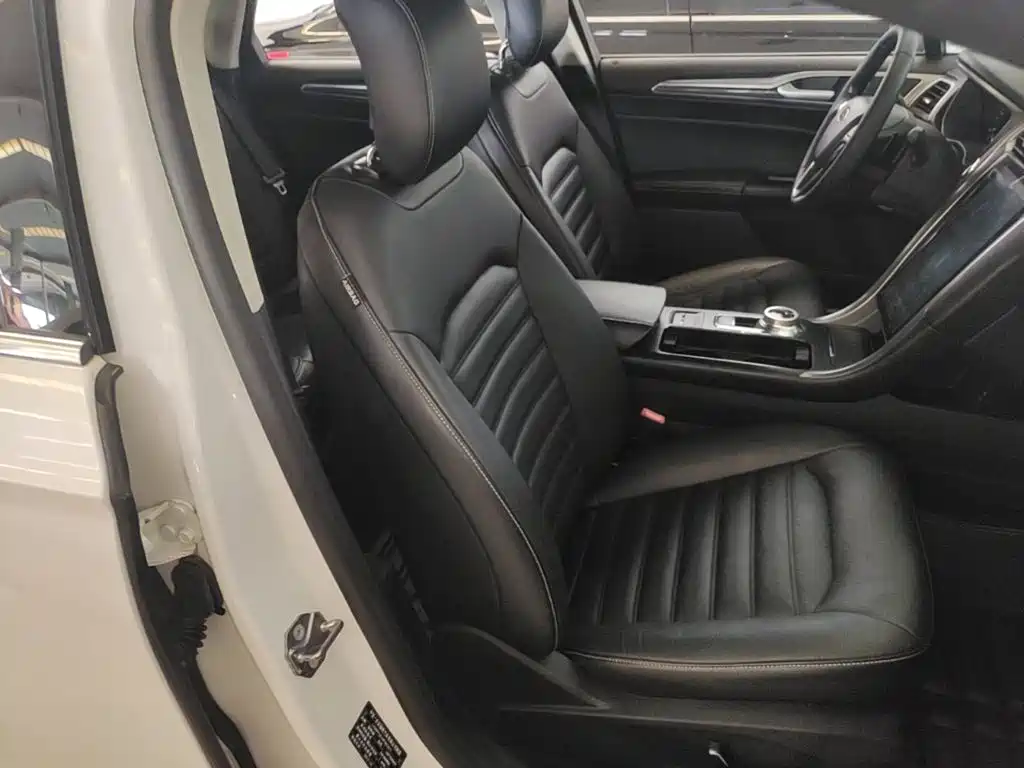 Ford Mondeo — миниатюра 25