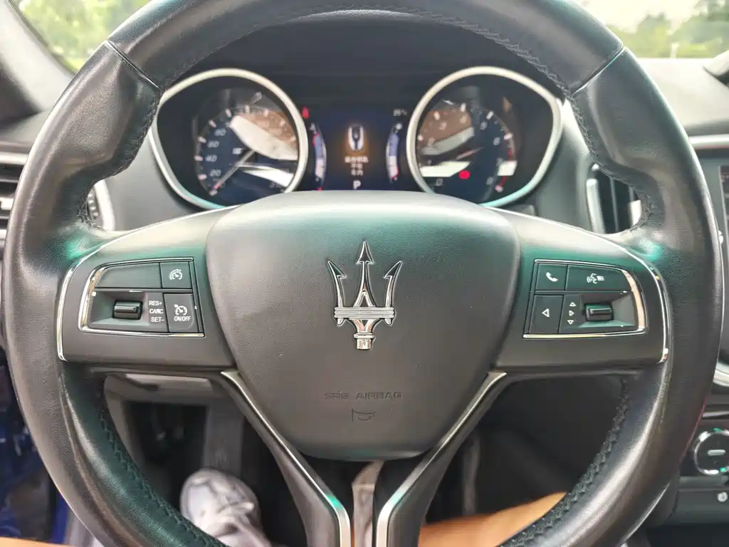Maserati Ghibli — миниатюра 10
