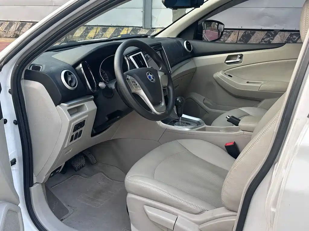 Venucia T70 — миниатюра 6