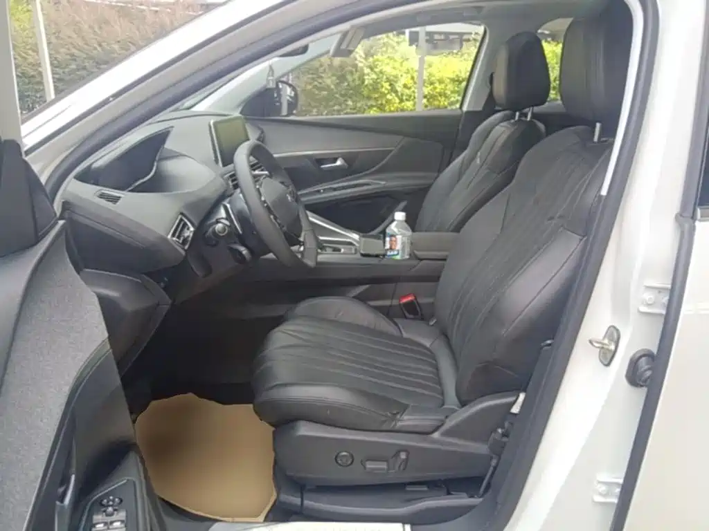 Peugeot 4008 — миниатюра 15