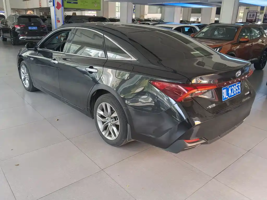Toyota Avalon — миниатюра 9