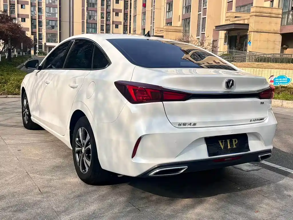 Changan Eado — миниатюра 7