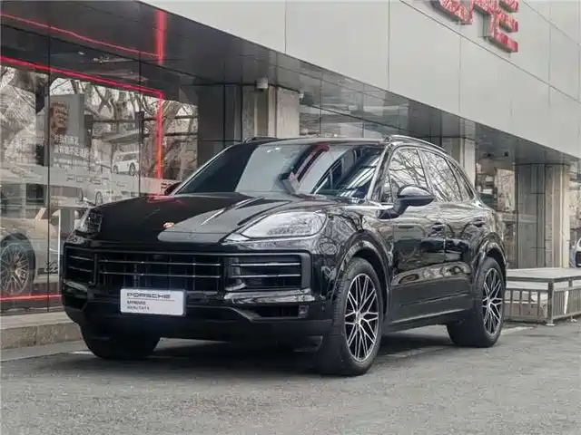 PORSCHE CAYENNE