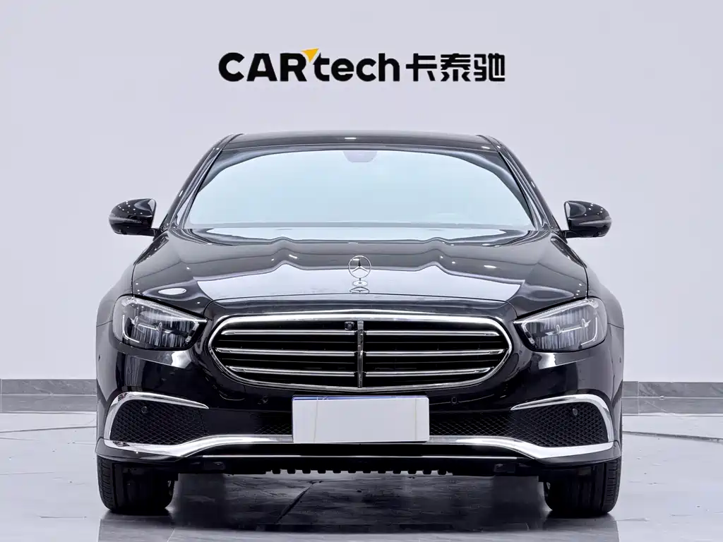 Mercedes-Benz E-Class — миниатюра 3