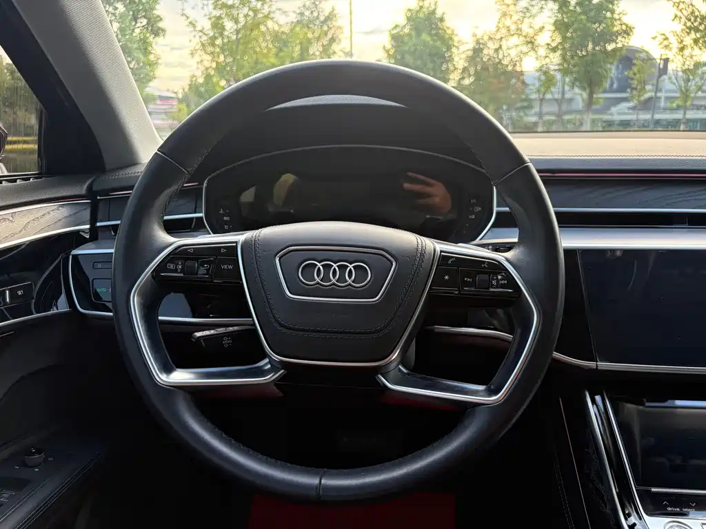 Audi A8 — миниатюра 16