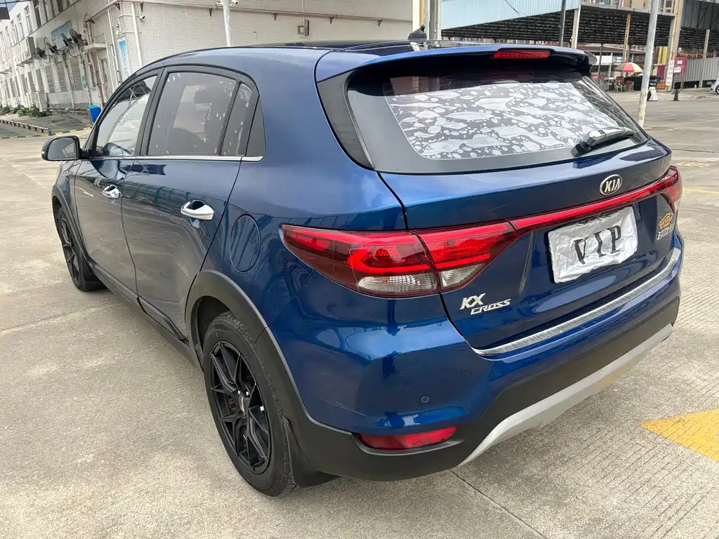 KIA KX CROSS