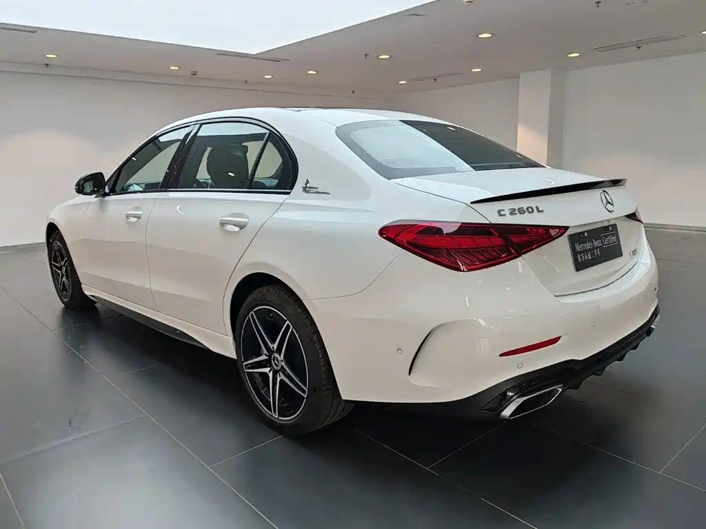 Mercedes-Benz C-Class — миниатюра 4