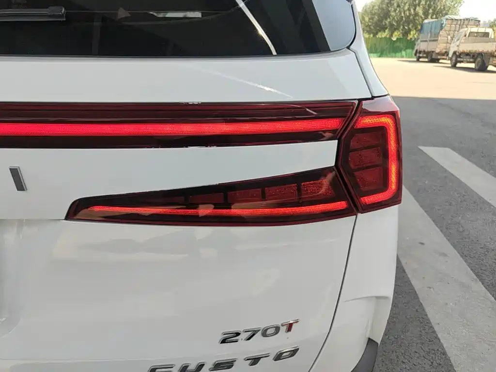 Hyundai Custo — миниатюра 8