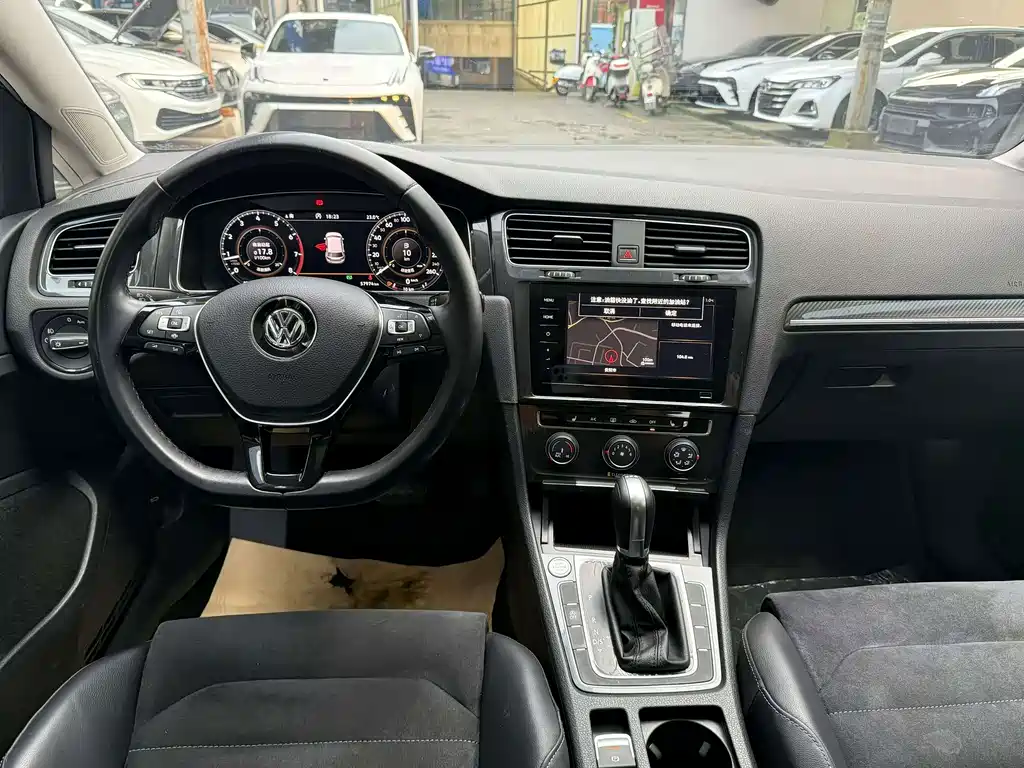 Volkswagen Golf — миниатюра 5