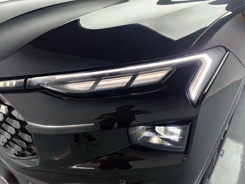 Ford Evos — миниатюра 10