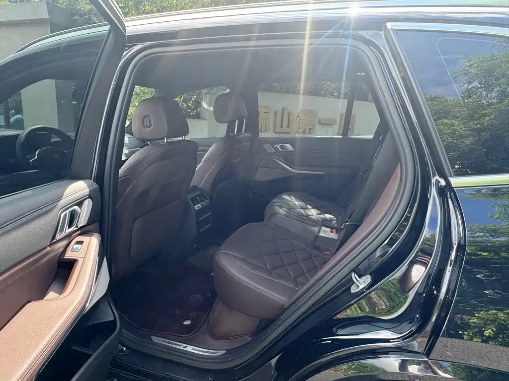 BMW X5 — миниатюра 7