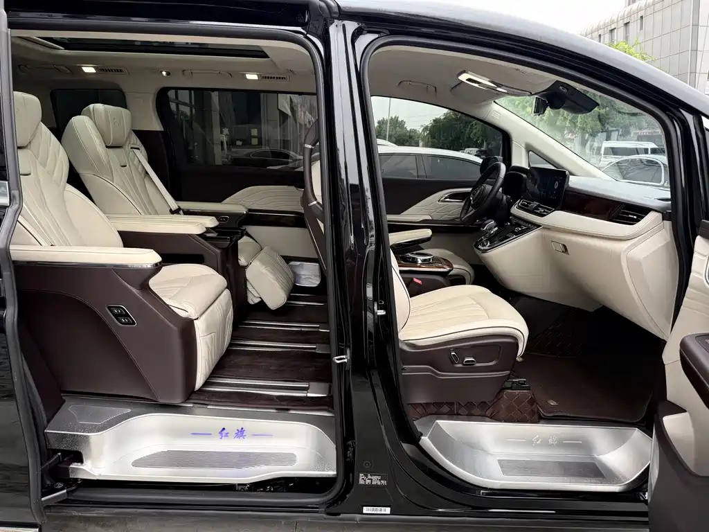Hongqi Hongqi HQ9 — миниатюра 37