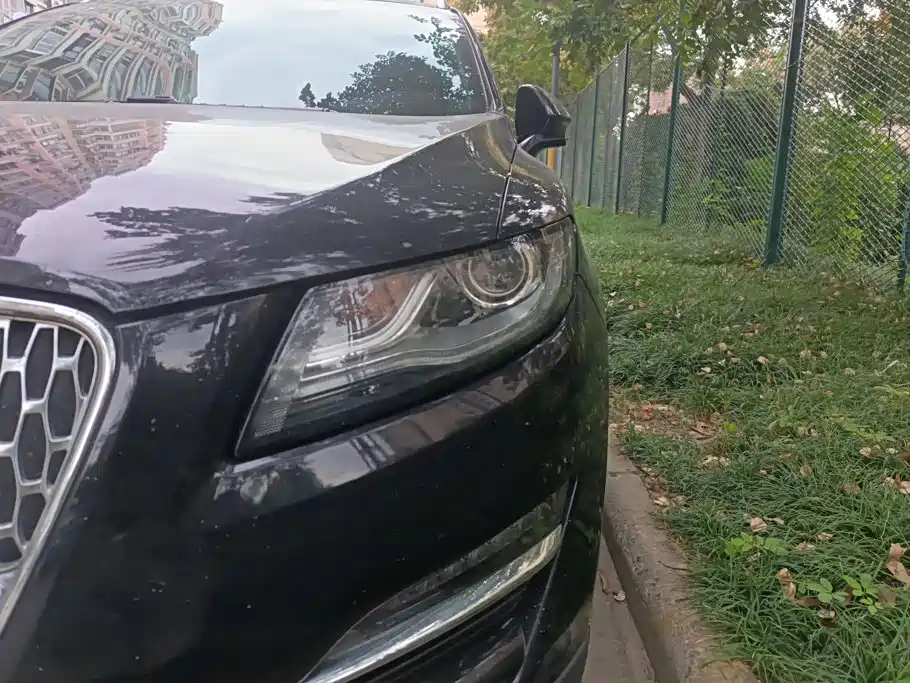 Lincoln MKC — миниатюра 5