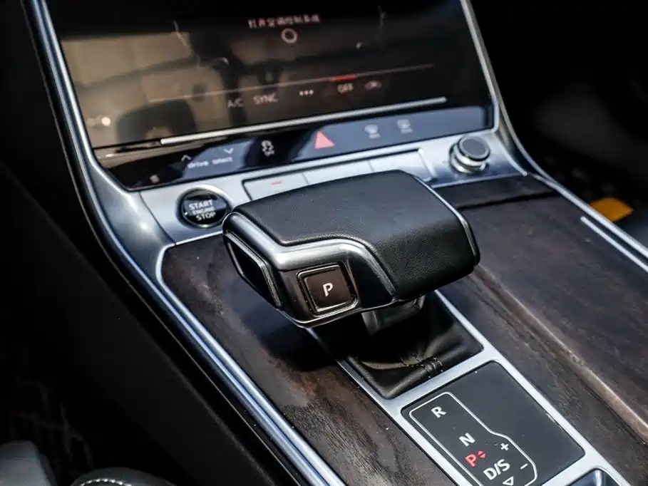 Audi A6L — миниатюра 32