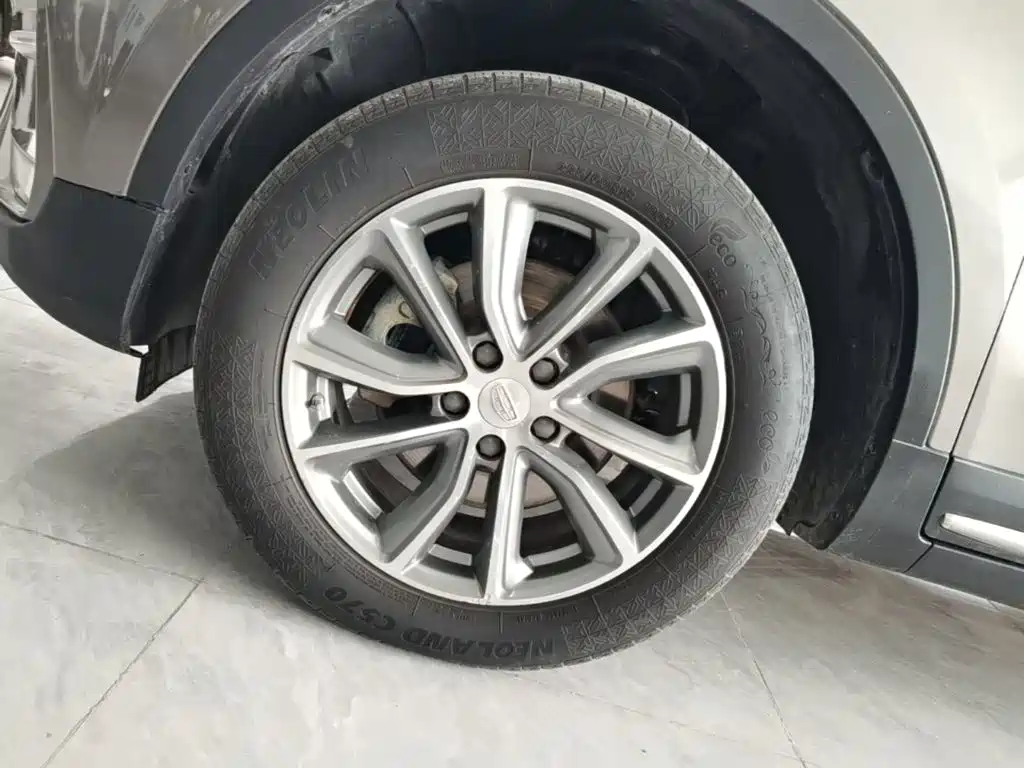 Geely Boyue — миниатюра 23